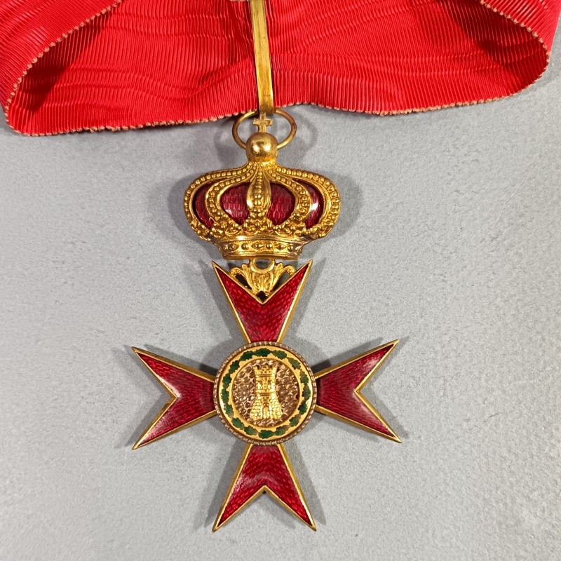 ITALIE VATICAN MEDAILLE SA REDUCTION ET BOUTONNIERE DE COMMANDEUR DE L'ORDRE D'ALFONSUS IX