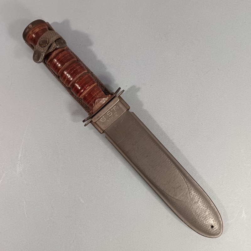 SUPERBE !! COUTEAU DE GI USN CAMILLUS N.Y. U.S.N. MARK 2 NAVY WW2 MARQUAGE LAME FOURREAU NORD 4723 MK2 U.S.N.