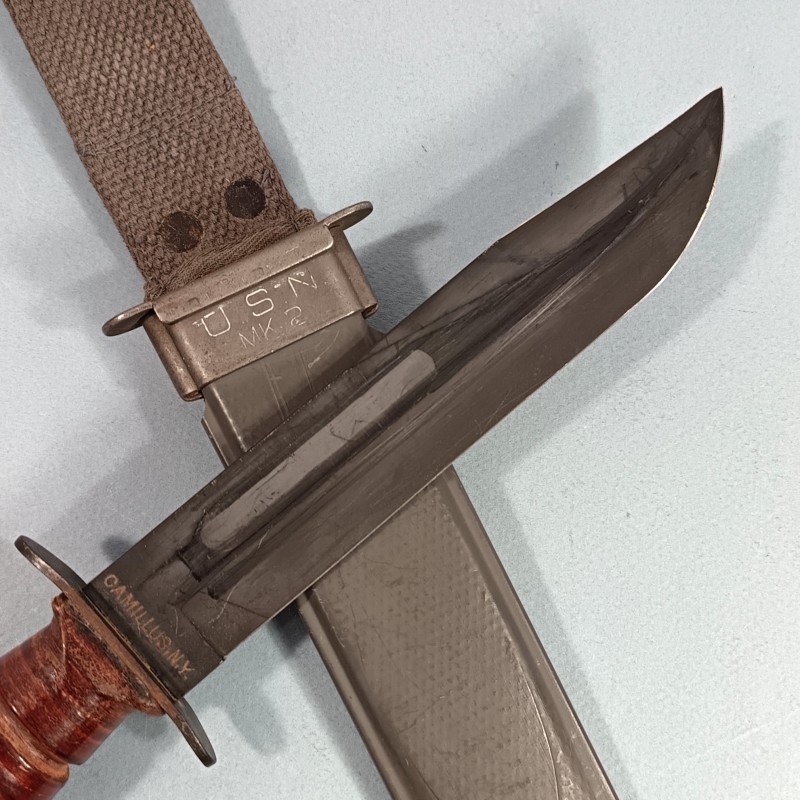 SUPERBE !! COUTEAU DE GI USN CAMILLUS N.Y. U.S.N. MARK 2 NAVY WW2 MARQUAGE LAME FOURREAU NORD 4723 MK2 U.S.N.