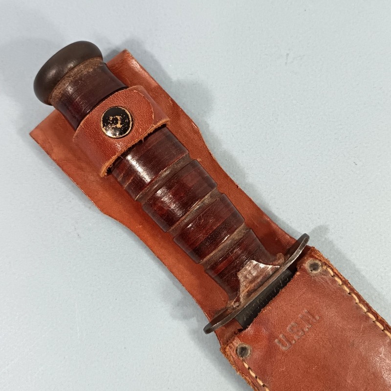 SUPERBE !! COUTEAU DE GI USN CAMILLUS N.Y. KABAR NAVY WW2 MARQUAGE LAME FOURREAU CUIR CLAIR U.S.N.