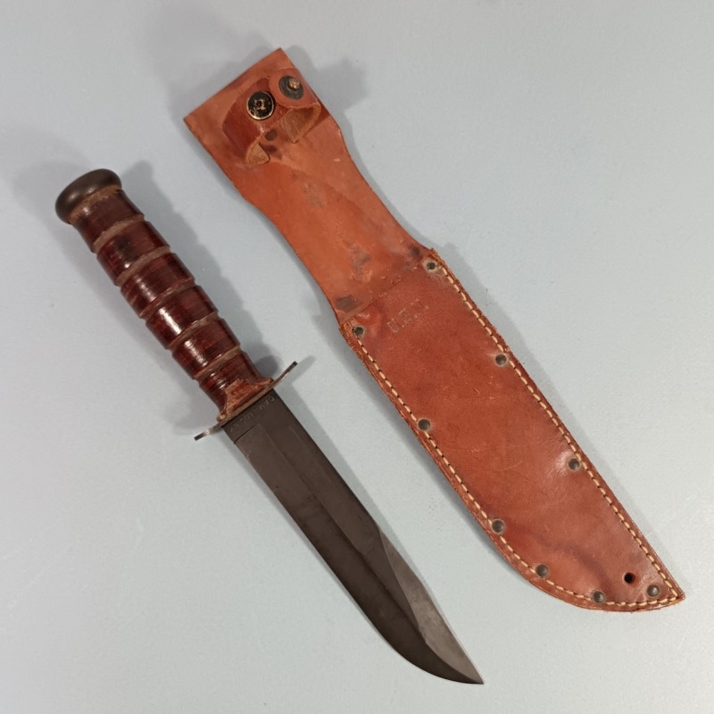 SUPERBE !! COUTEAU DE GI USN CAMILLUS N.Y. KABAR NAVY WW2 MARQUAGE LAME FOURREAU CUIR CLAIR U.S.N.