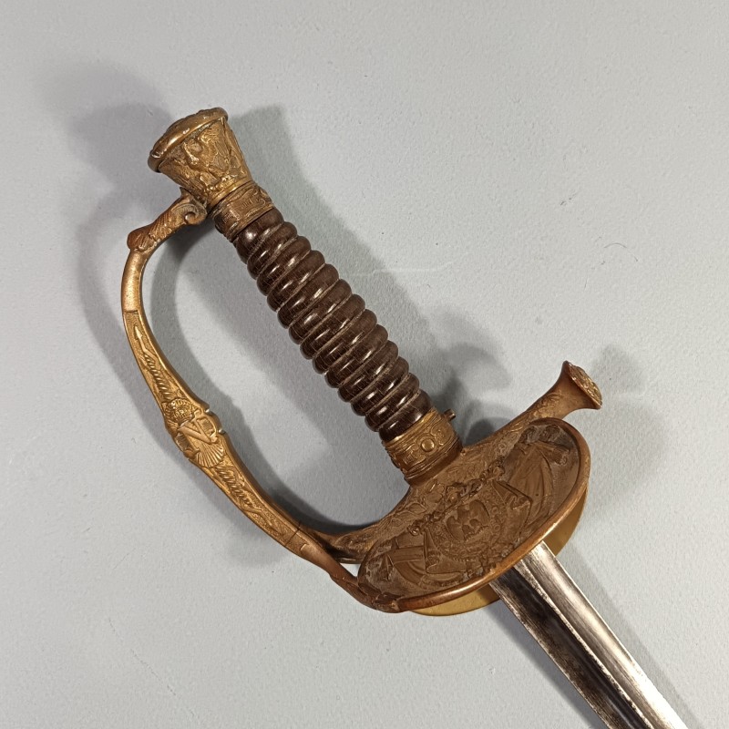 EPEE SECOND EMPIRE OFFICIER DE LA GARDE IMPERIAL MODELE 1860 MANUFACTURE IMPERIALE DE CHATELLERAULT