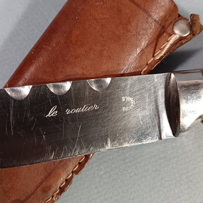 COUTEAU SCOUTS FABRICATION LE ROUTIER INOXIDABLE FOURREAU CUIR ANNEES 1940-1950