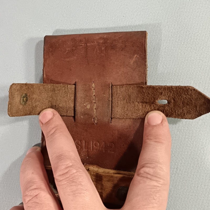 FOURREAU EN CUIR POUR MACHETTE ANGLAISE WW2 BRITISH FABRICATION S.L. DATEE 1942