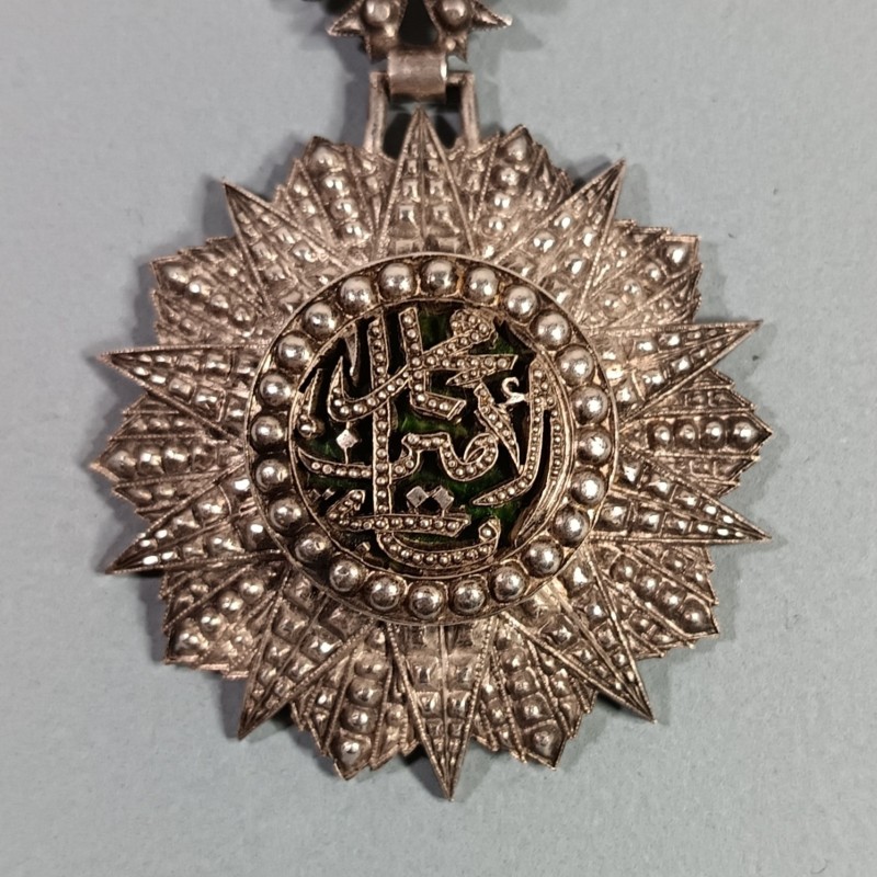 TUNISIE MEDAILLE EN ARGENT DE CHEVALIER DE L'ORDRE TUNISIEN DU NICHAN IFTIKHAR MUHAMMAD EL AMIN 1942-1957 FRANCE LIBRE