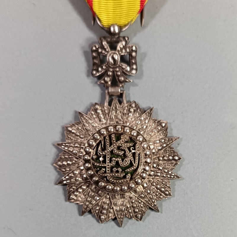 TUNISIE MEDAILLE DE CHEVALIER DE L'ORDRE TUNISIEN DU NICHAN IFTIKHAR MUHAMMAD EL AMIN 1942-1957 FRANCE LIBRE