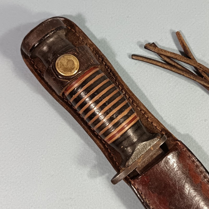 COUTEAU DE COMBAT DE TYPE USM3 OU MEME PERIODE MARQUAGE LAME AERIAL FOURREAU CUIR TRENCH KNIFE US WW2