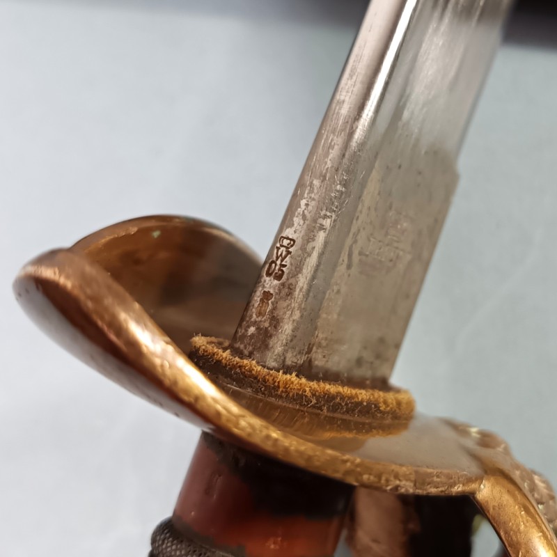 SABRE DE PORTE DRAPEAU REGIMENT DE PRUSSIEN DATE 1905 FAHNENTRAGER SEITENGEWEHR FABRICANT ERFURT SOLINGEN