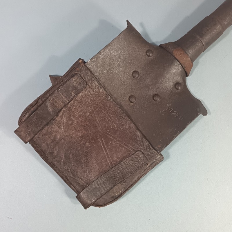 OUTIL MILITAIRE PELLE BECHE INDIVIDUELLE EQUIPEMENT DE SOLDAT GUERRE 1914 1918