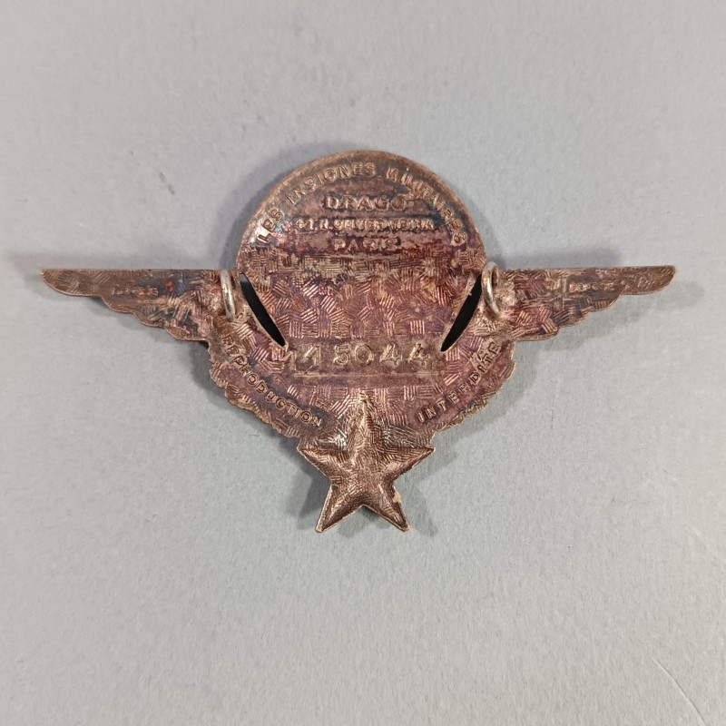 INSIGNE MILITAIRE BREVET PARACHUTISTE NUMEROTE 115044 ANNEE 1956 FABRICATION DRAGO RUE OLIVIER METRA