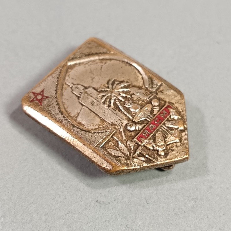 INSIGNE MILITAIRE RACM REGIMENT D'ARTILLERIE COLONIALE DU MAROC FABRICATION DRAGO PARIS RUE BERANGER ANNEES 1940