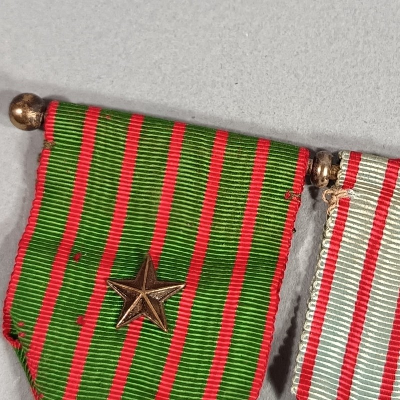 3 MEDAILLES SUR UNE BARRETTE A BOULES CROIX DE GUERRE 1914 1918 CROIX COMBATTANT ET GRANDE GUERRE