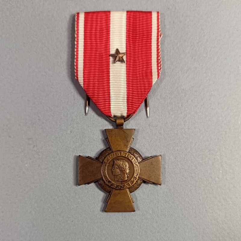 FRANCE MEDAILLE CROIX DE LA VALEUR MILITAIRE AVEC UNE CITATION FRENCH CROSS FOR MILITARY VALOR