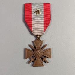 CROIX DES TOE THEATRES DES OPERATIONS EXTERIEURS AVEC UNE ETOILE POUR UNE CITATION