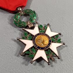 FRANCE MEDAILLE CROIX DE CHEVALIER DE L'ORDRE DE LA LEGION D'HONNEUR 3 ème REPUBLIQUE MODELE EN ARGENT