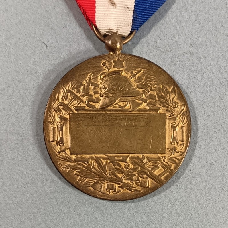 MEDAILLE EN BRONZE DORE DES SAPEURS POMPIERS COURAGE ET DEVOUEMENT GROS MODULE