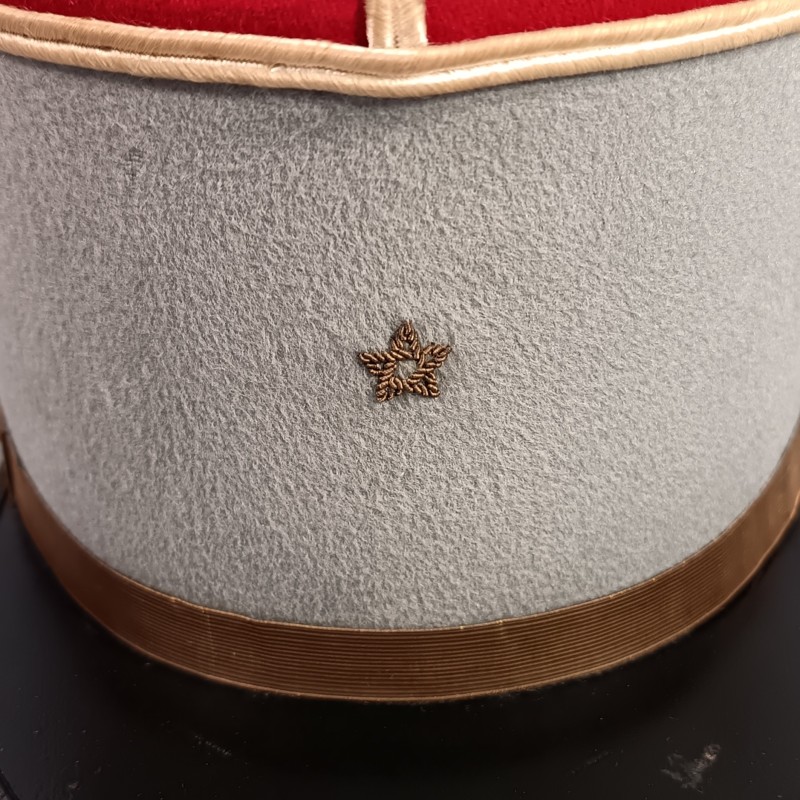 KEPI DE CAVALERIE TROUPE SPAHIS ALGERIENS OU RSA ANNEES 1950 - 1960 TAILLE 55 FABRICATION BARBIER-MERIGARD SAUMUR