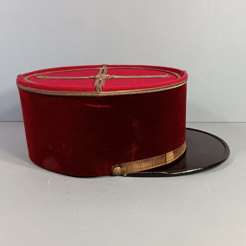 KEPI D'ADJUDANT CHEF DU SERVICE DE SANTE DES ARMEES MEDECIN INFIRMIER MILITAIRE MODELE 1919 - 1931 TAILLE 58