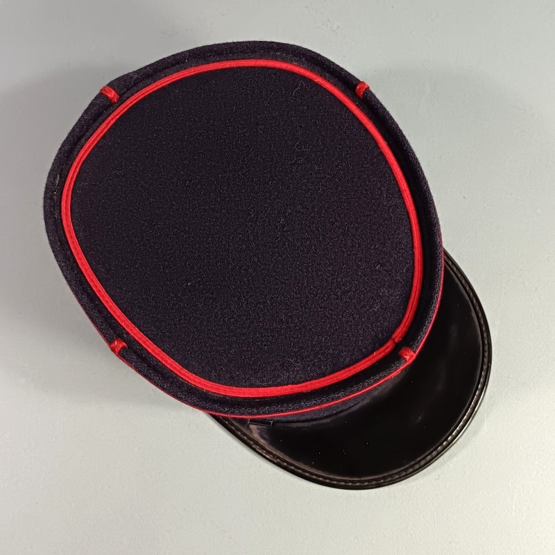 KEPI DE SAPEUR POMPIER FABRICATION ANNEES 1960 TAILLE 55 GRENADE ROUGE ET DOREE