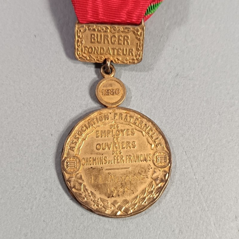 ENSEMBLE DE 3 MEDAILLES DE L'ASSOCIATION FRATERNELLE DES EMPLOYES ET OUVRIERS DES CHEMINS DE FER FRANCAIS AFCF