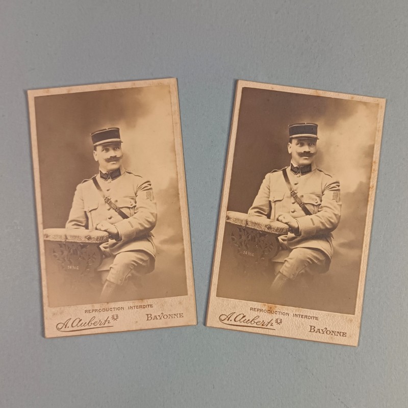ENSEMBLE DE 2 PHOTO CDV D'UN LIEUTENANT DU SERVICE DE SANTE INFIRMIER MEDECIN CHEVRON D'ANCIENNETE AU FRONT