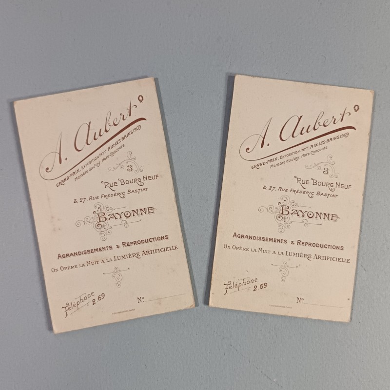 ENSEMBLE DE 2 PHOTO CDV D'UN LIEUTENANT DU SERVICE DE SANTE INFIRMIER MEDECIN CHEVRON D'ANCIENNETE AU FRONT