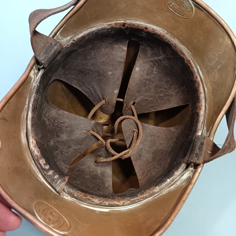 CASQUE DE SAPEURS POMPIESR ALLEMANDS VERS 1900 GERMAN FIREFIGHTER'S HELMET FABRICANT J.G. LIER A BIBERACH RISS