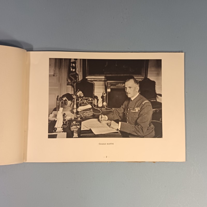 ALBUM PHOTOS DE TYPE REGIMENTAIRE SAINT CYR 1935 LES HOMMES LEUR CADRE ST CYR ECOLE MILITAIRE