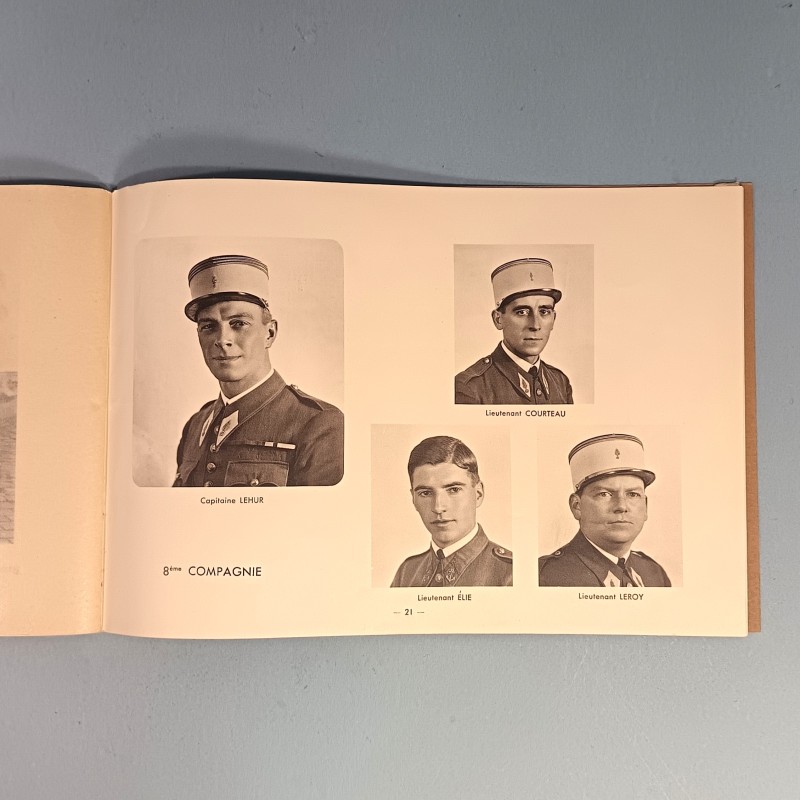 ALBUM PHOTOS DE TYPE REGIMENTAIRE SAINT CYR 1935 LES HOMMES LEUR CADRE ST CYR ECOLE MILITAIRE