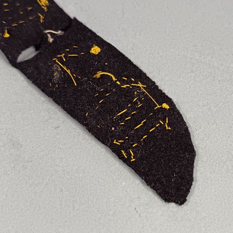 PAIRE DE PATTES DE COL DU 109 ème REGIMENT D'INFANTERIE DE LIGNE POUR VESTE TROUPE MODELE 1872