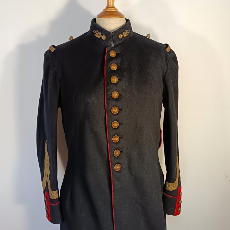 VESTE MODELE 1931 AU GRADE DE GENDARME OU MARECHAL DES LOGIS DE LA GARDE REPUBLICAINE A PIED DATEE 1938