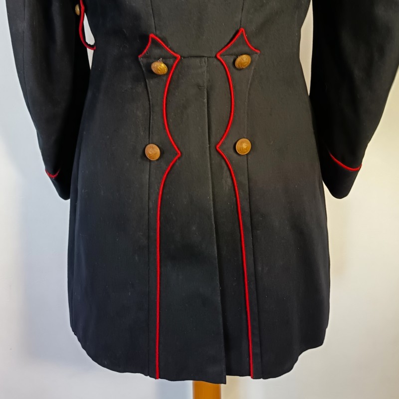 VESTE MODELE 1931 AU GRADE DE GENDARME OU MARECHAL DES LOGIS DE LA GARDE REPUBLICAINE A PIED DATEE 1938