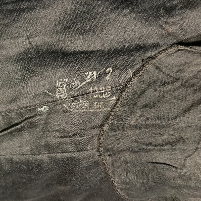 VESTE MODELE 1931 AU GRADE DE GENDARME OU MARECHAL DES LOGIS DE LA GARDE REPUBLICAINE A PIED DATEE 1938