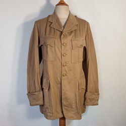 VESTE D'UNIFORME COULEUR SABLE POUR OFFICIER ET SOUS OFFICIER MODELE 1939 INFANTERIE COLONIALE OU TROUPES D'AFRIQUE