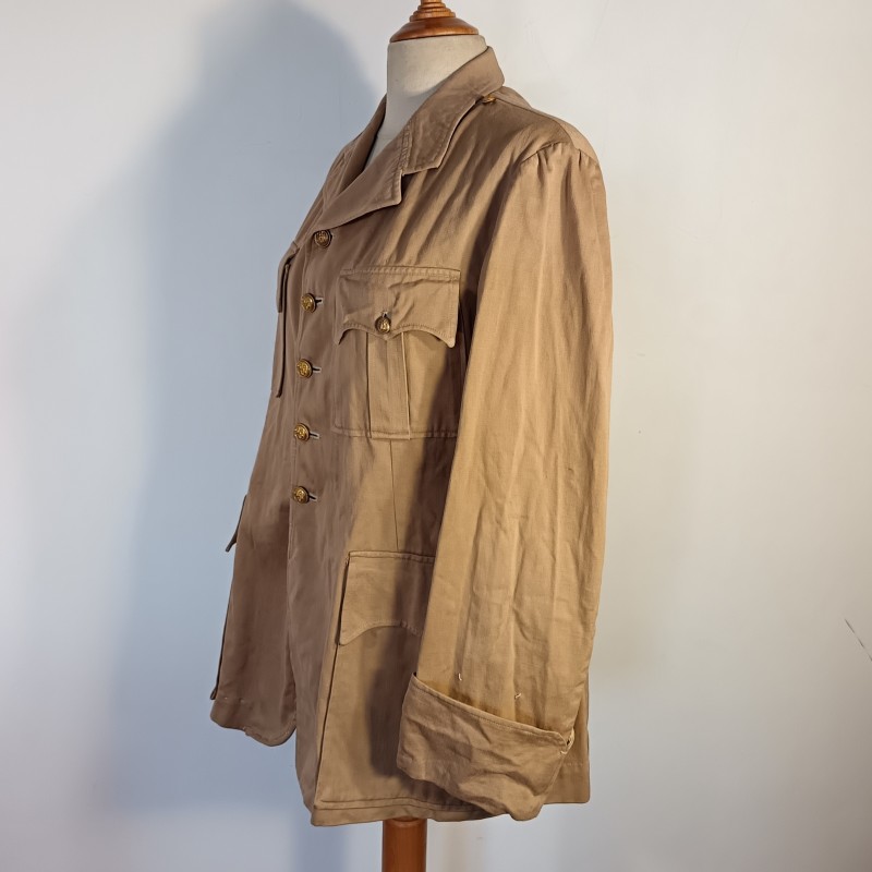 VESTE D'UNIFORME COULEUR SABLE POUR OFFICIER ET SOUS OFFICIER MODELE 1939 INFANTERIE COLONIALE OU TROUPES D'AFRIQUE