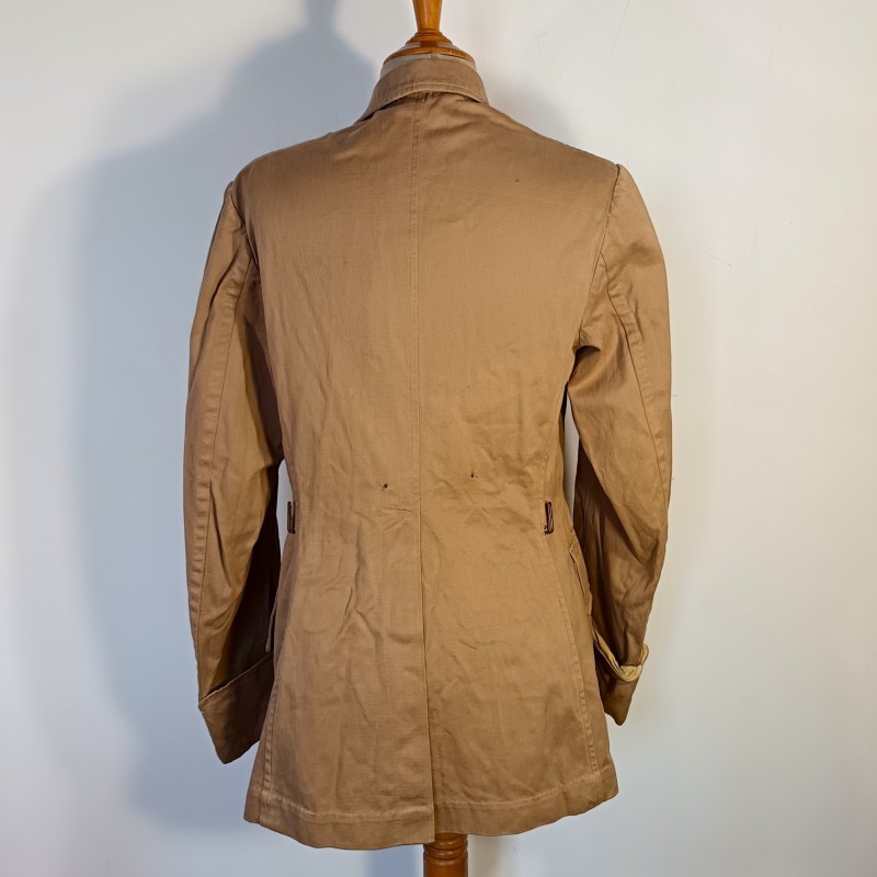 VESTE D'UNIFORME COULEUR SABLE POUR OFFICIER ET SOUS OFFICIER MODELE 1939 INFANTERIE COLONIALE OU TROUPES D'AFRIQUE