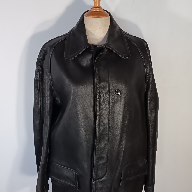 VESTE MILITAIRE EN CUIR NOIR DE GENDARME OU SAPEURS POMPIERS ANNEES 1950 1960