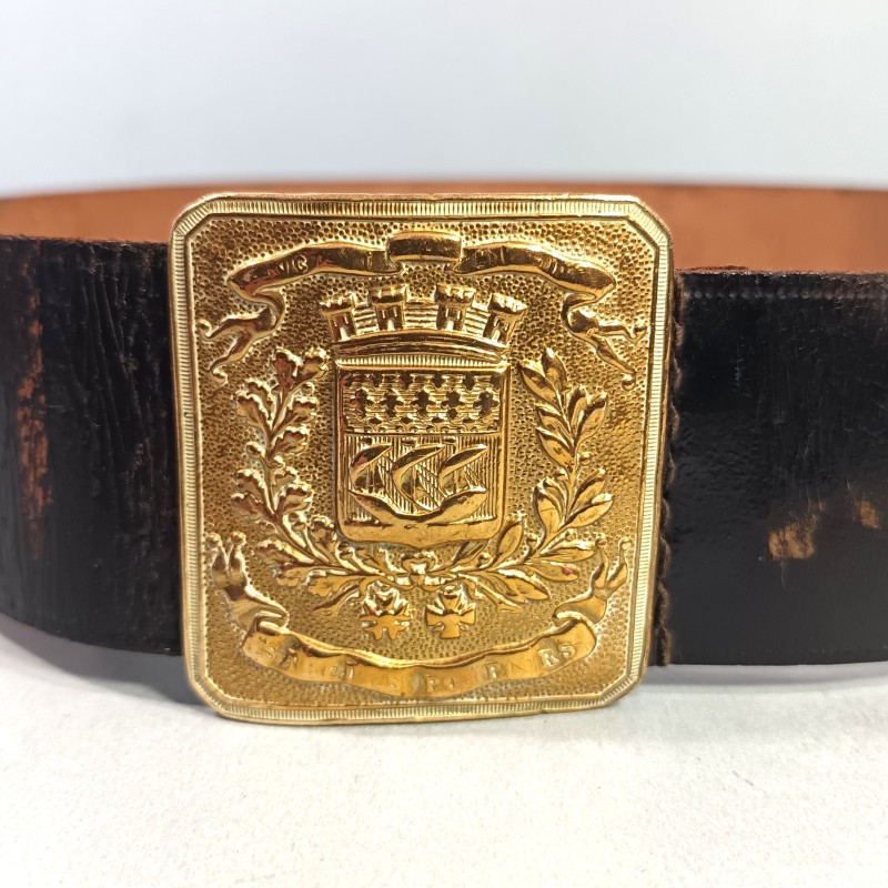 CEINTURON AVEC PLAQUE NUMEROTEE DU BATAILLON DES SAPEURS POMPIERS DE LA VILLE DE PARIS BSPP TROISIEME REPUBLIQUE