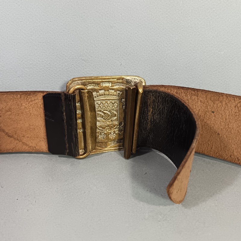 CEINTURON AVEC PLAQUE NUMEROTEE DU BATAILLON DES SAPEURS POMPIERS DE LA VILLE DE PARIS BSPP TROISIEME REPUBLIQUE