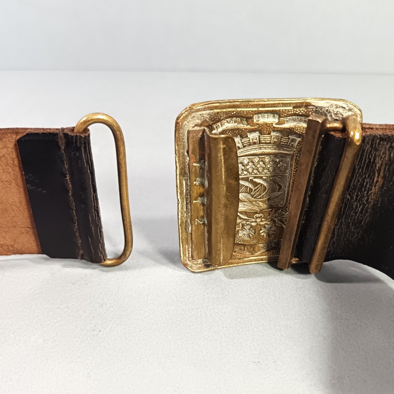 CEINTURON AVEC PLAQUE NUMEROTEE DU BATAILLON DES SAPEURS POMPIERS DE LA VILLE DE PARIS BSPP TROISIEME REPUBLIQUE