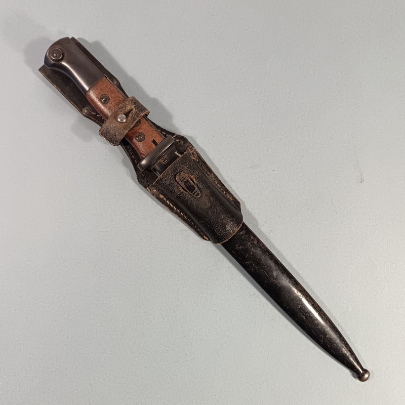 BAIONNETTE ALLEMANDE MODELE 1915 FAB ERFURT GEBR HELLER MARIENTHAL A DENTS DE SCIE MODIFIEE SECONDE GUERRE