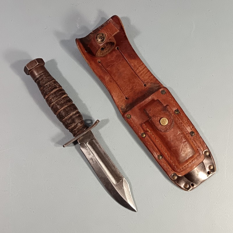 COUTEAU US DE SURVIE DE PILOTE DE L'USAAF CAMILLUS ONTARIO DATE 1986 AVIATION AMERICAINE