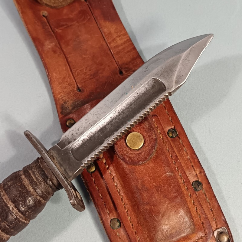 COUTEAU US DE SURVIE DE PILOTE DE L'USAAF CAMILLUS ONTARIO DATE 1986 AVIATION AMERICAINE