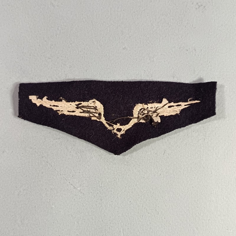 AVIATION INSIGNE DE POITRINE DE MECANICIEN ARMEE DE L'AIR POUR TENUE BLEUE FABRICATION EN CANNETILLE