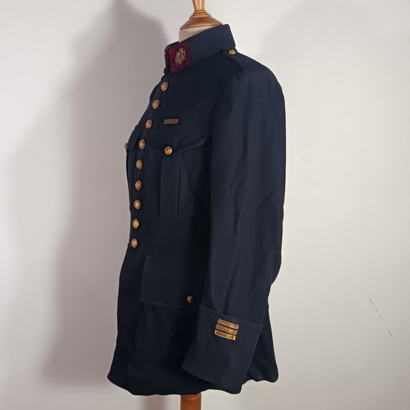 VESTE D'UNIFORME MODELE 1914 EN DRAP GRIS DE FER BLEUTE CAPITAINE MEDECIN DU DEBUT DE LA GUERRE 1914 1918