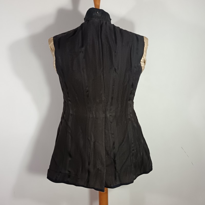 VESTE D'UNIFORME MODELE 1914 EN DRAP GRIS DE FER BLEUTE CAPITAINE MEDECIN DU DEBUT DE LA GUERRE 1914 1918