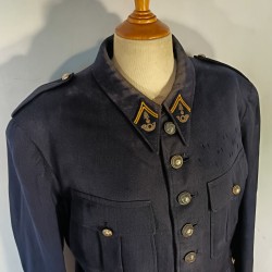VESTE D'UNIFORME MODELE 1929 EN DRAP GRIS BLEU DU COMMANDANT BAUMONT DATEE 1936 ETAT MAJOR DES CHASSEURS ALPINS