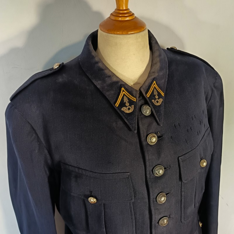 VESTE D'UNIFORME MODELE 1929 EN DRAP GRIS BLEU DU COMMANDANT BAUMONT DATEE 1936 ETAT MAJOR DES CHASSEURS ALPINS