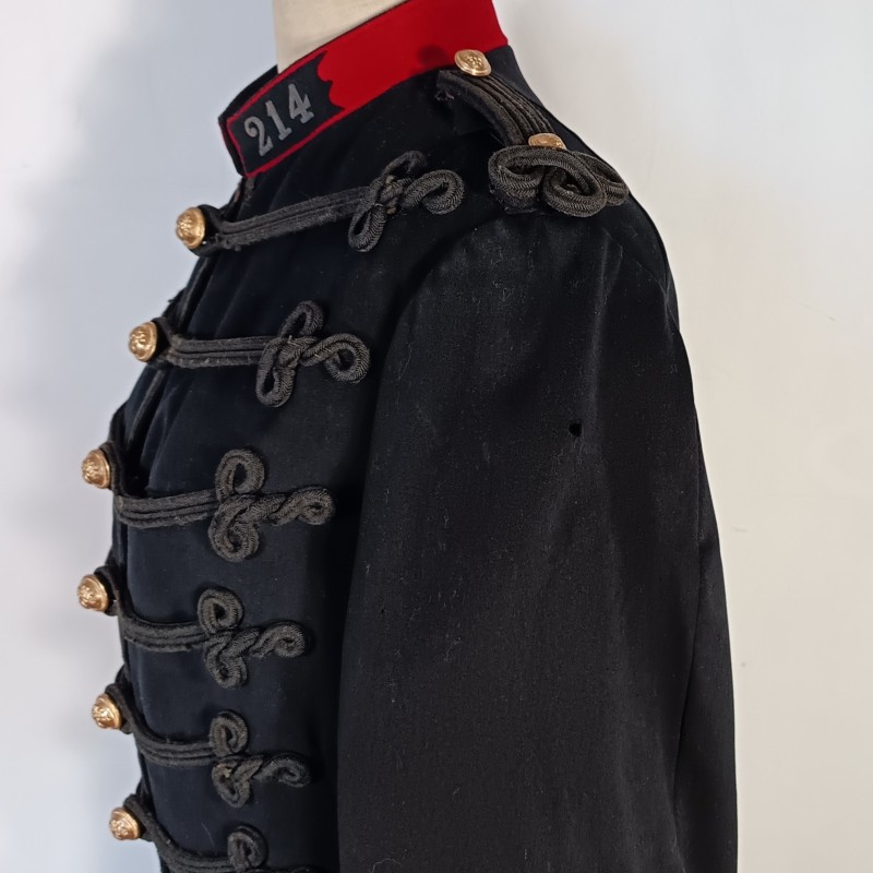 VESTE DOLMAN D'UNIFORME D'UN CAPITAINE DU 214 ème REGIMENT D'INFANTERIE 1914
