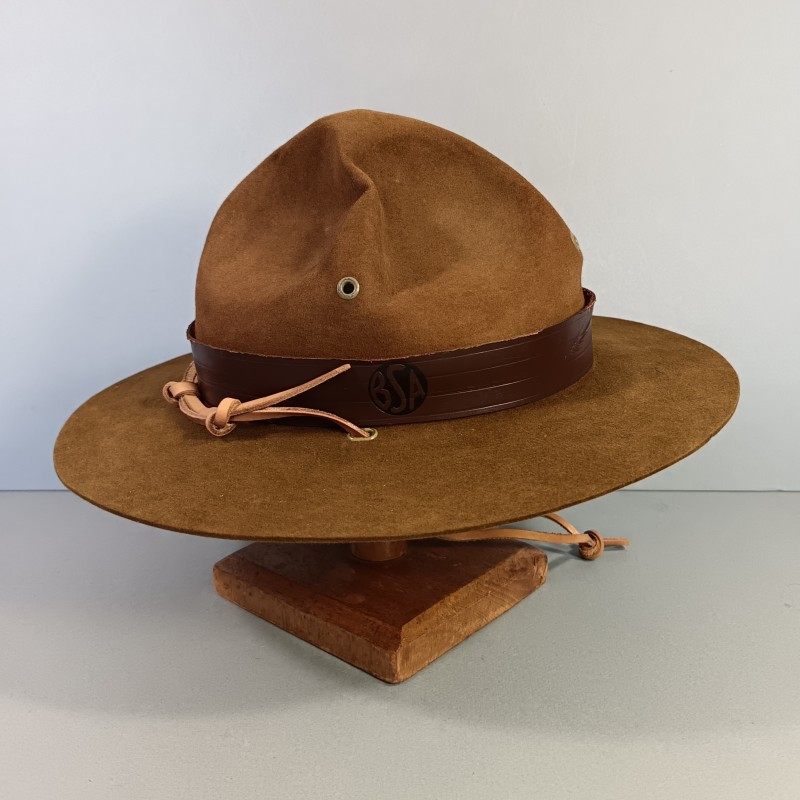 CHAPEAU SCOUT 4 BOSSES DE TYPE CANADIEN OU USMC FABRICATION AMERICAINE ANNEES 1980 TAILLE 55-56 BSA BOY SCOUT